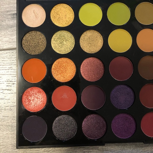 35M Boss Mood Morphe Palette - Picture 4 of 8